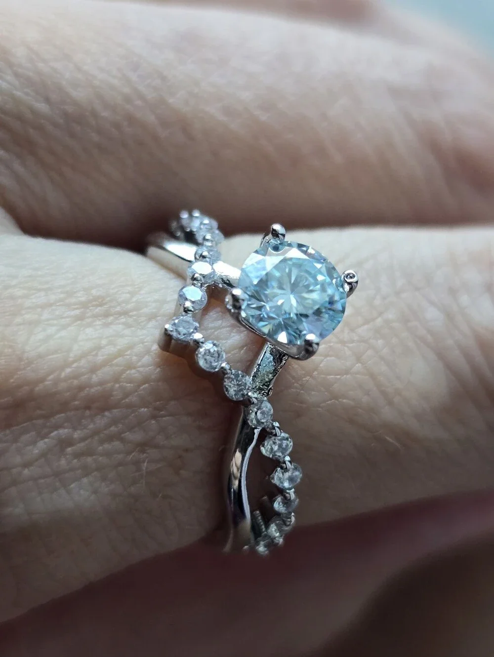 N/A white gold
